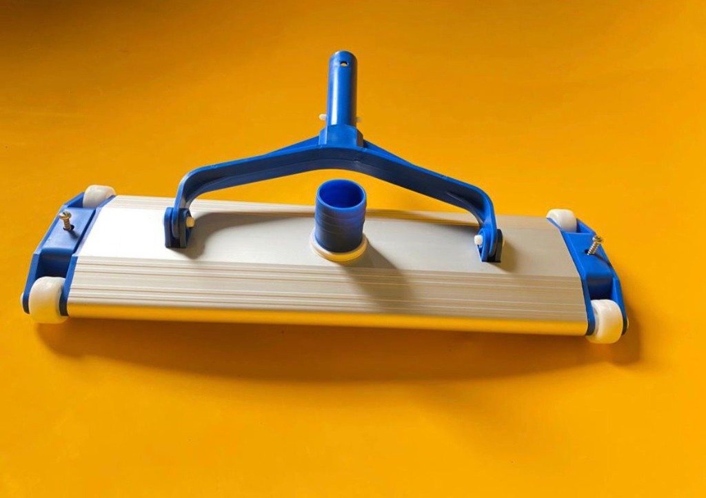 Vacuum Head with Wheels